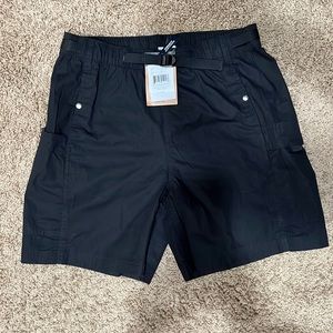 Men’s The North Face black Ripstop Cargo EZ Short size Medium and NWT